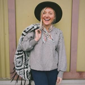 Meet your Posher, Maggie